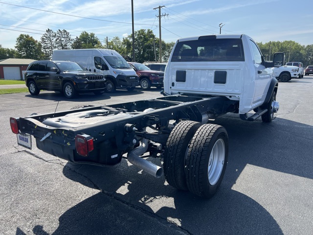 2025 Ram 5500 photo 3