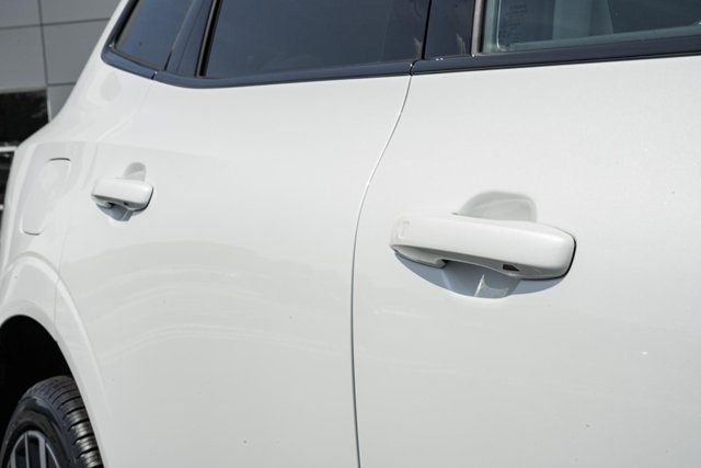 2026 Volvo XC60 Hybrid T8 photo 14