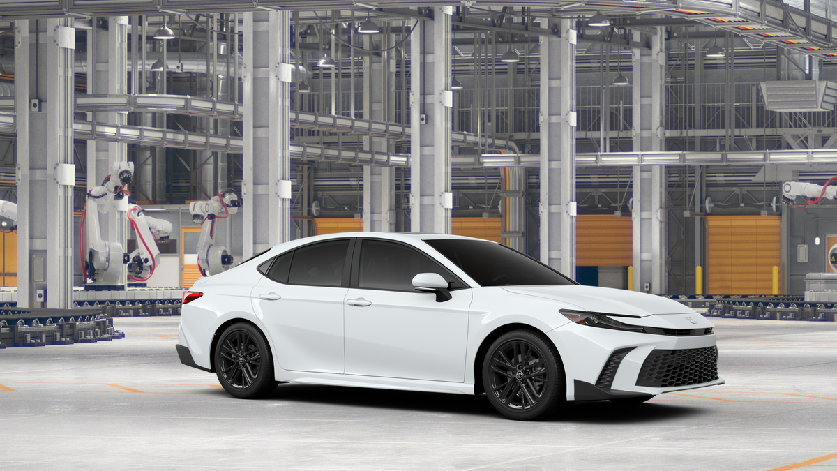 2025 Toyota Camry SE photo 14