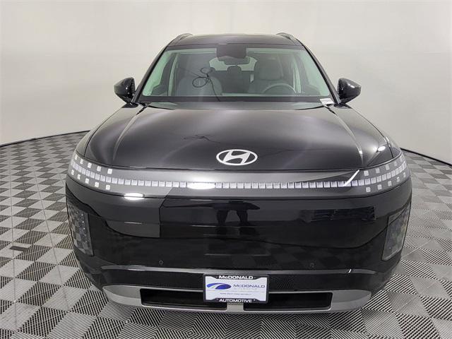 2026 Hyundai Ioniq SE photo 2