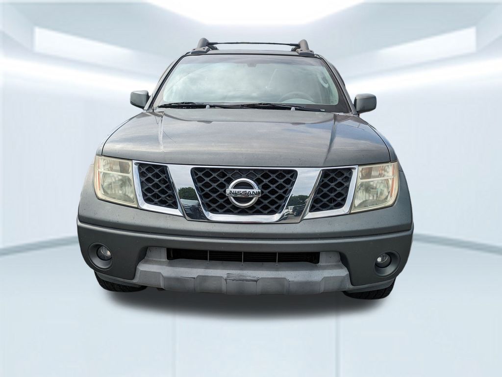 2006 Nissan Frontier LE photo 2