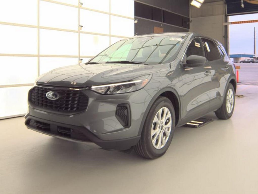 2024 Ford Escape Active photo 2