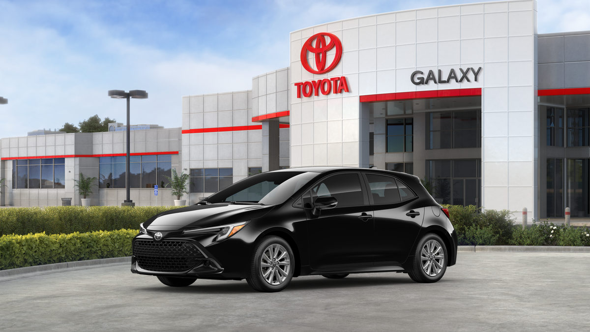 2025 Toyota Corolla SE photo 2