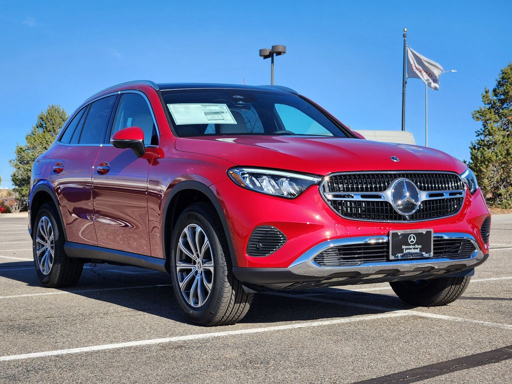 2026 Mercedes-Benz GLC Base's photo