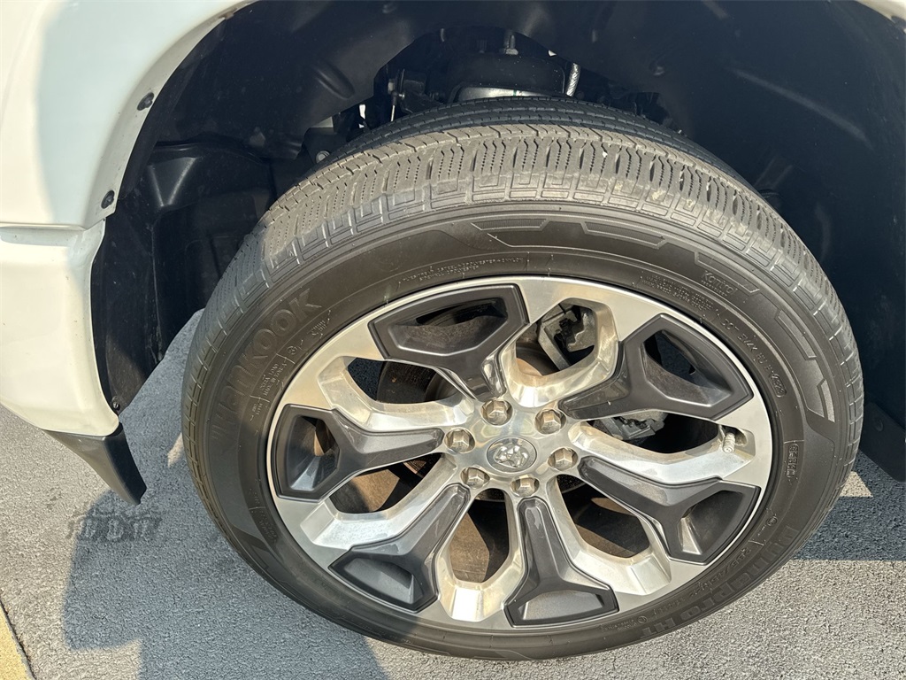2022 Ram 1500 Laramie Longhorn photo 16