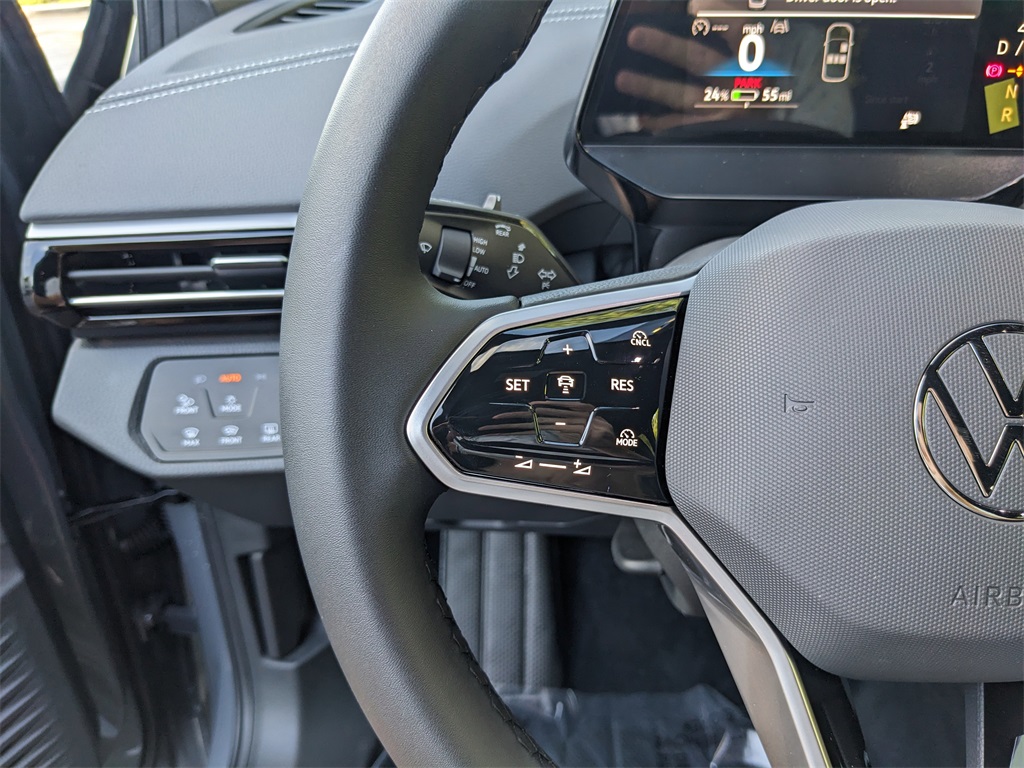 2025 Volkswagen ID.4 Pro Plus photo 24