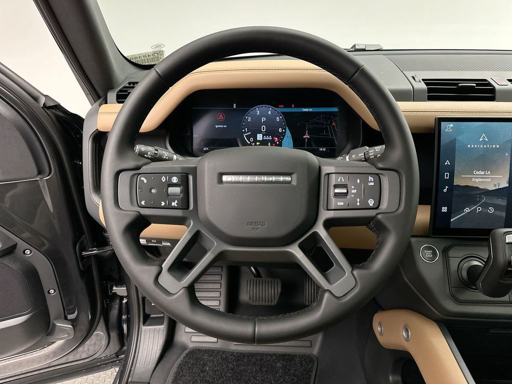 2026 Land Rover Defender 110 photo 11