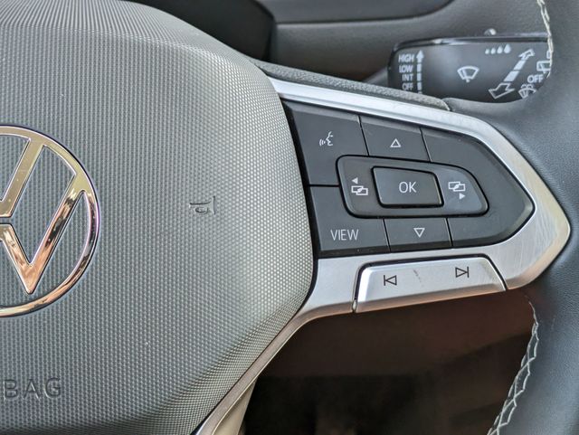 2022 Volkswagen Tiguan SE photo 16