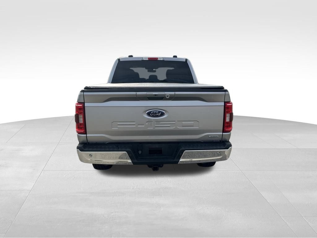 2021 Ford F-150 XLT photo 2