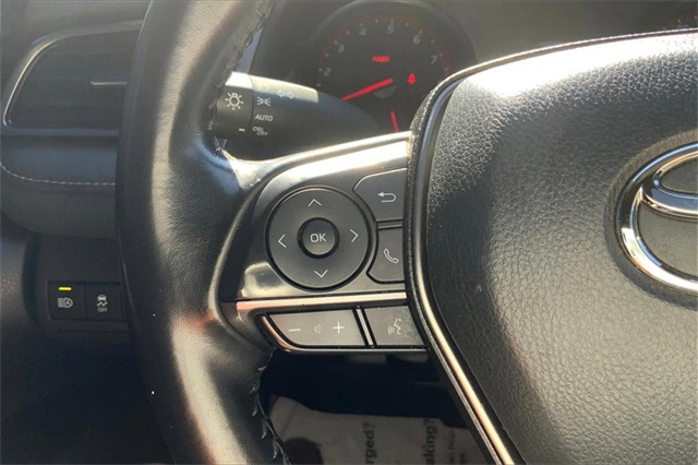 2022 Toyota Camry XSE photo 17