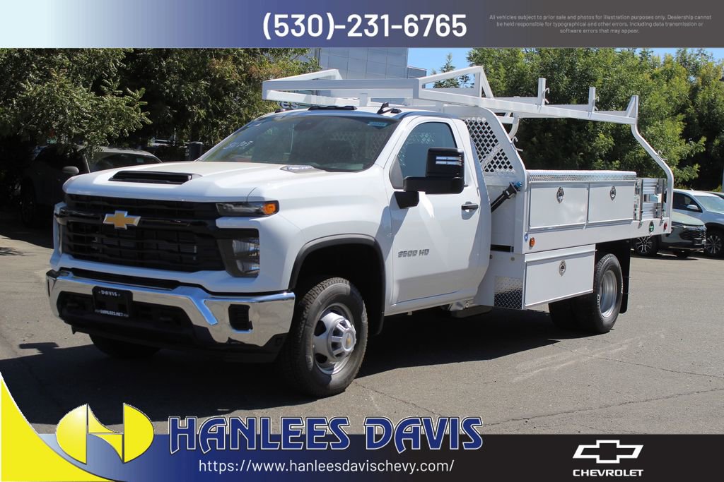 2025 Chevrolet Silverado 3500HD Work Truck photo 2