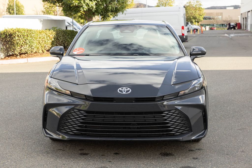 2025 Toyota Camry LE photo 3
