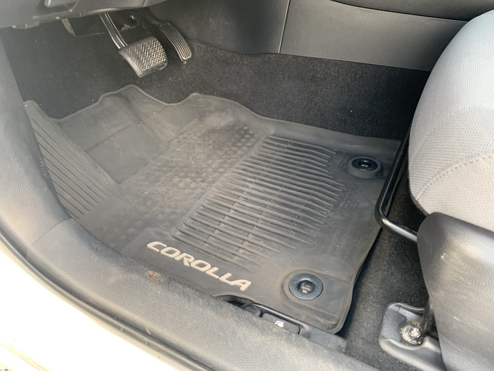 2020 Toyota Corolla SE photo 15