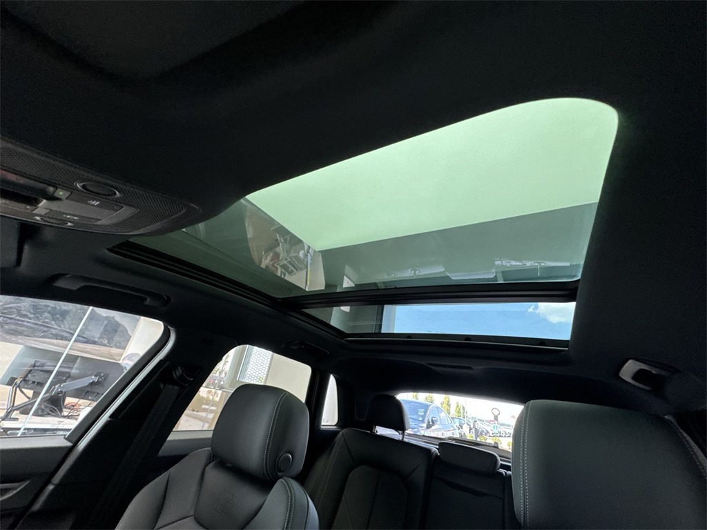 2025 Audi Q3 Premium S line photo 18