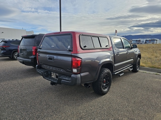 2020 Toyota Tacoma SR5 photo 3