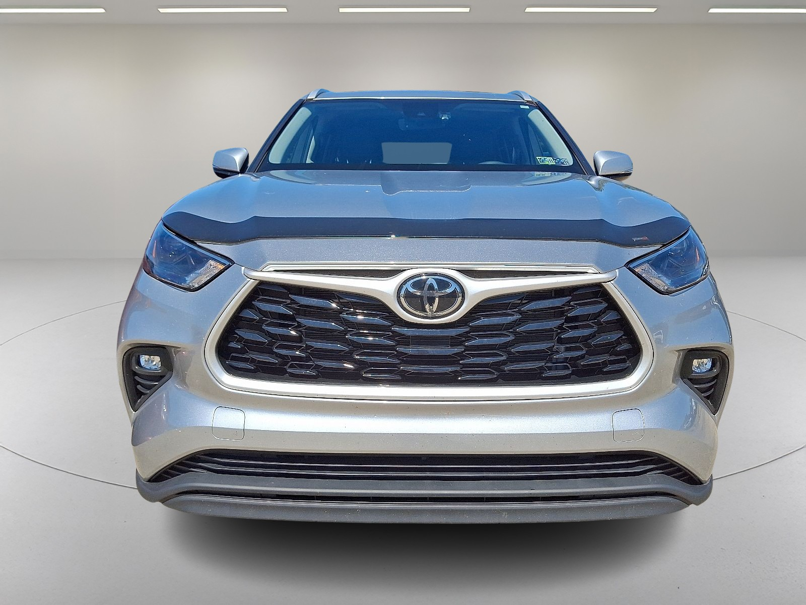 2023 Toyota Highlander XLE photo 3