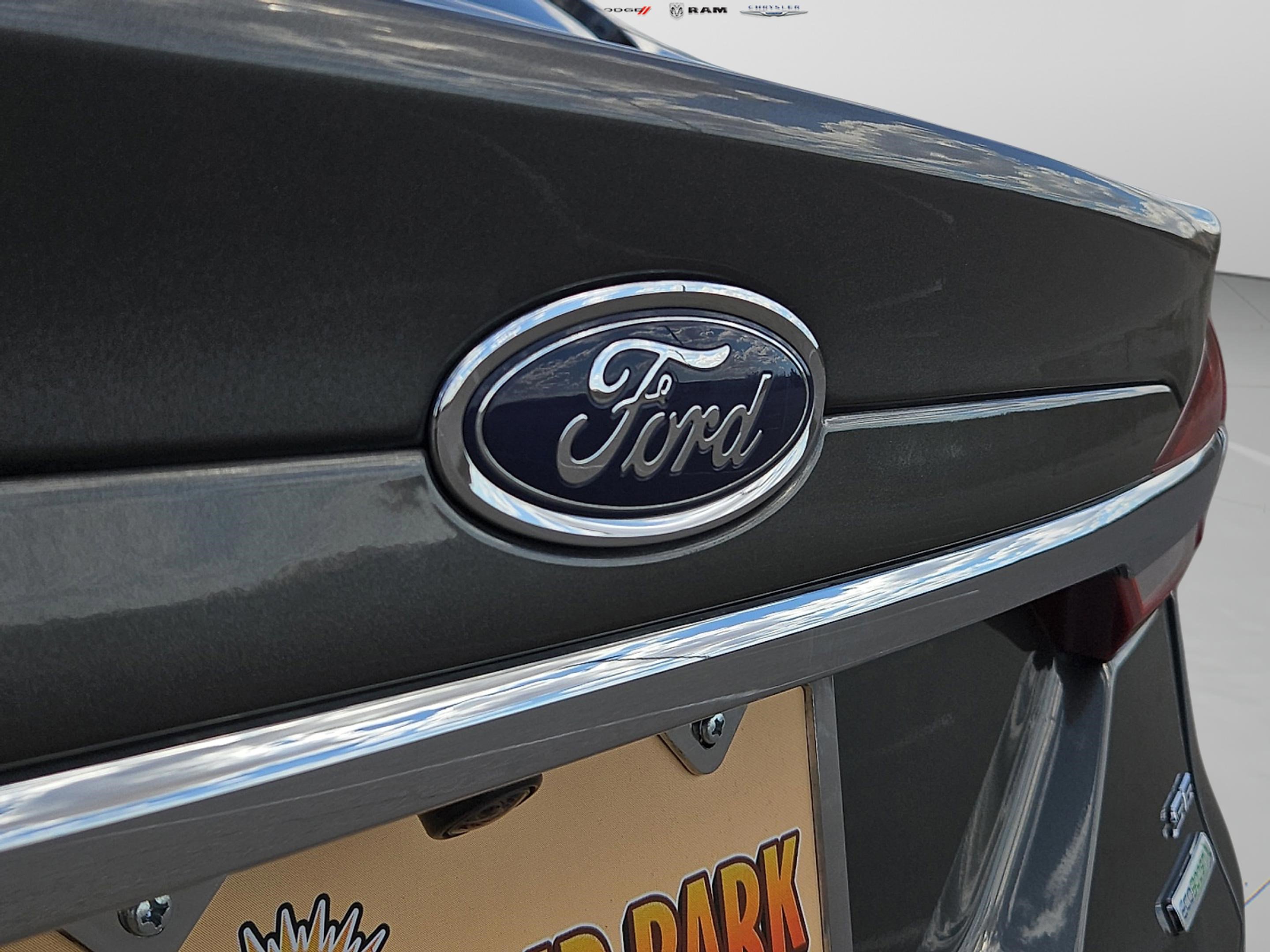 2017 Ford Fusion SE photo 17
