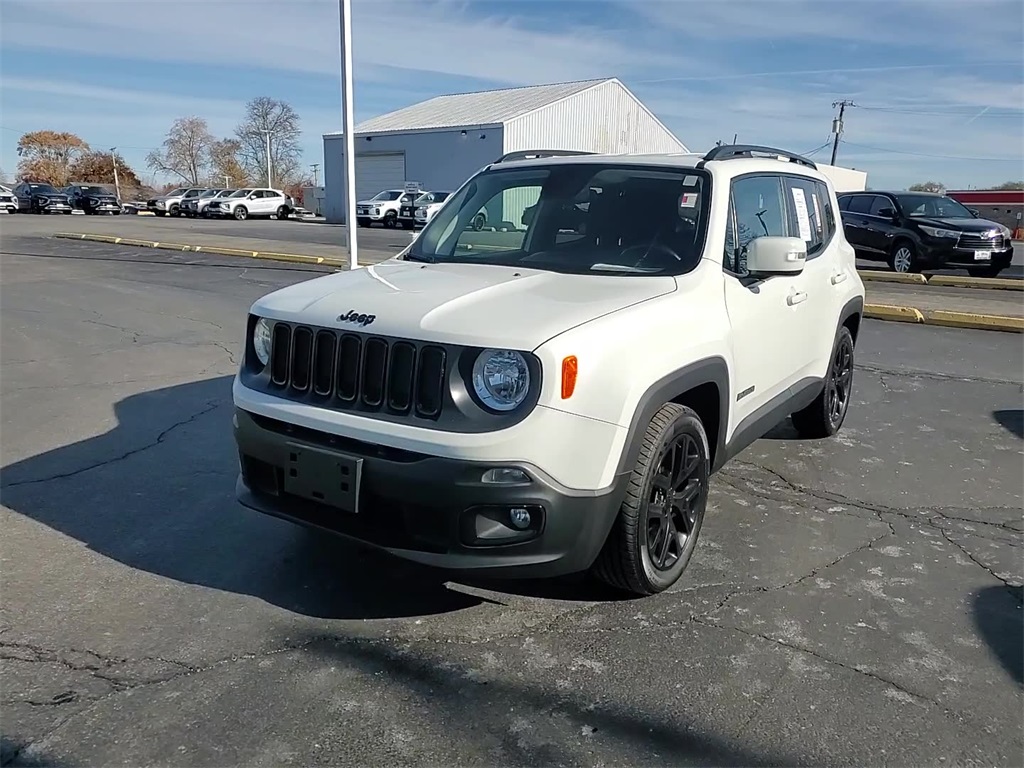 2018 Jeep Renegade Latitude Altitude photo 2