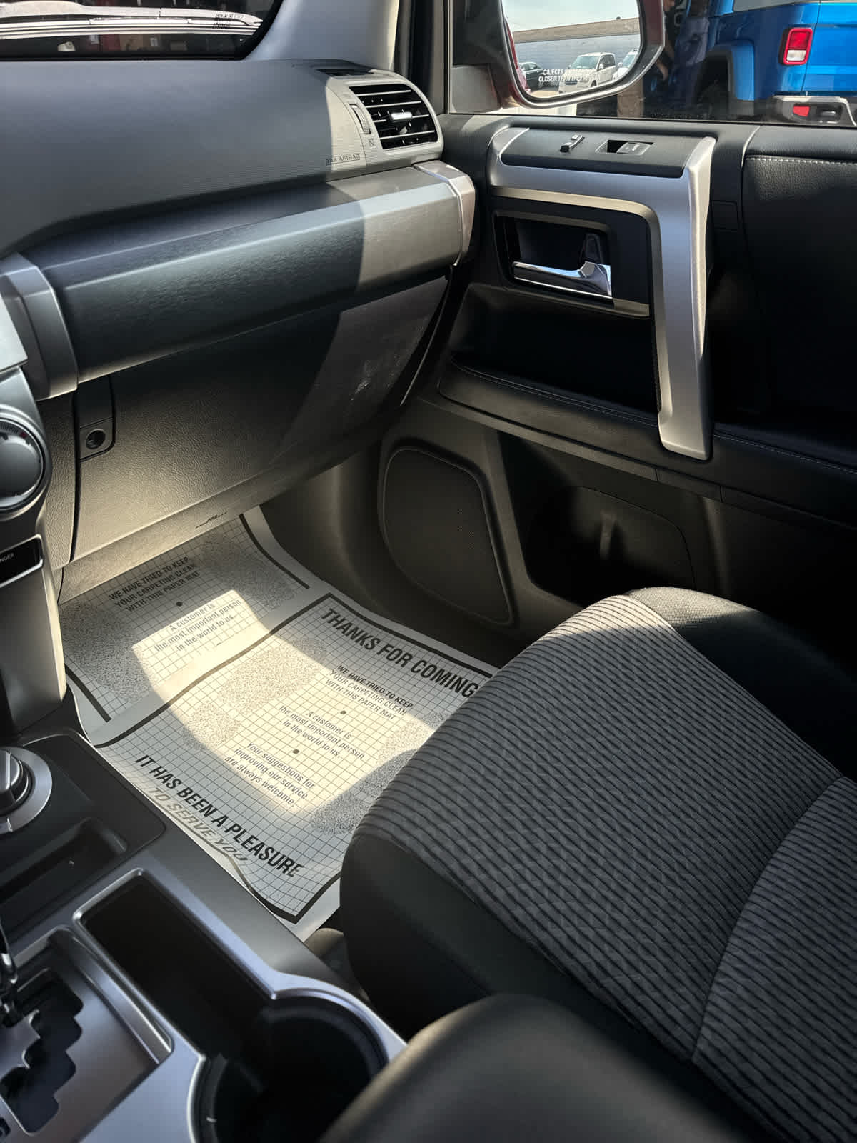 2024 Toyota 4Runner SR5 photo 30