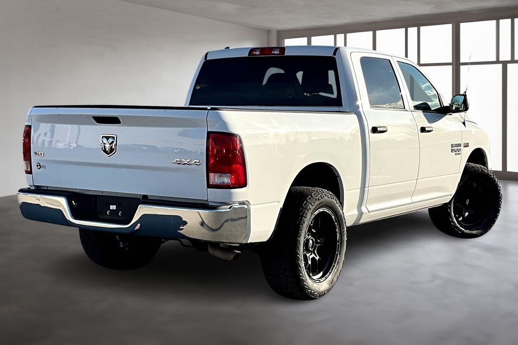 2022 Ram 1500 Classic SLT photo 3