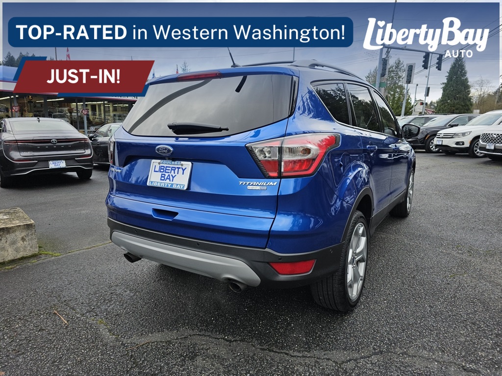 2017 Ford Escape Titanium photo 2
