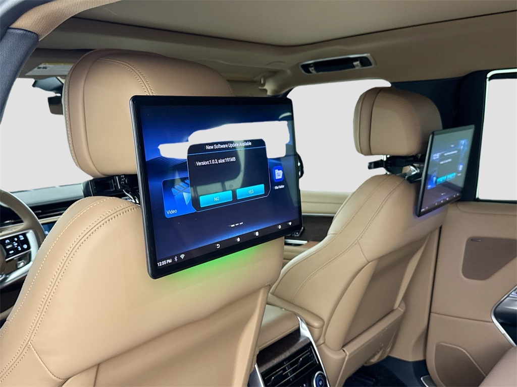 2025 Land Rover Range Rover SE photo 25