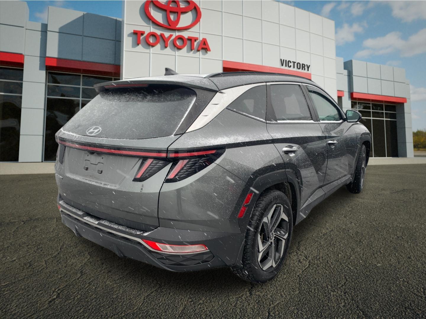 Used 2022 Hyundai Tucson SEL with VIN 5NMJF3AE4NH147105 for sale in Triadelphia, WV