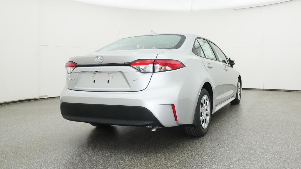 2025 Toyota Corolla LE photo 17