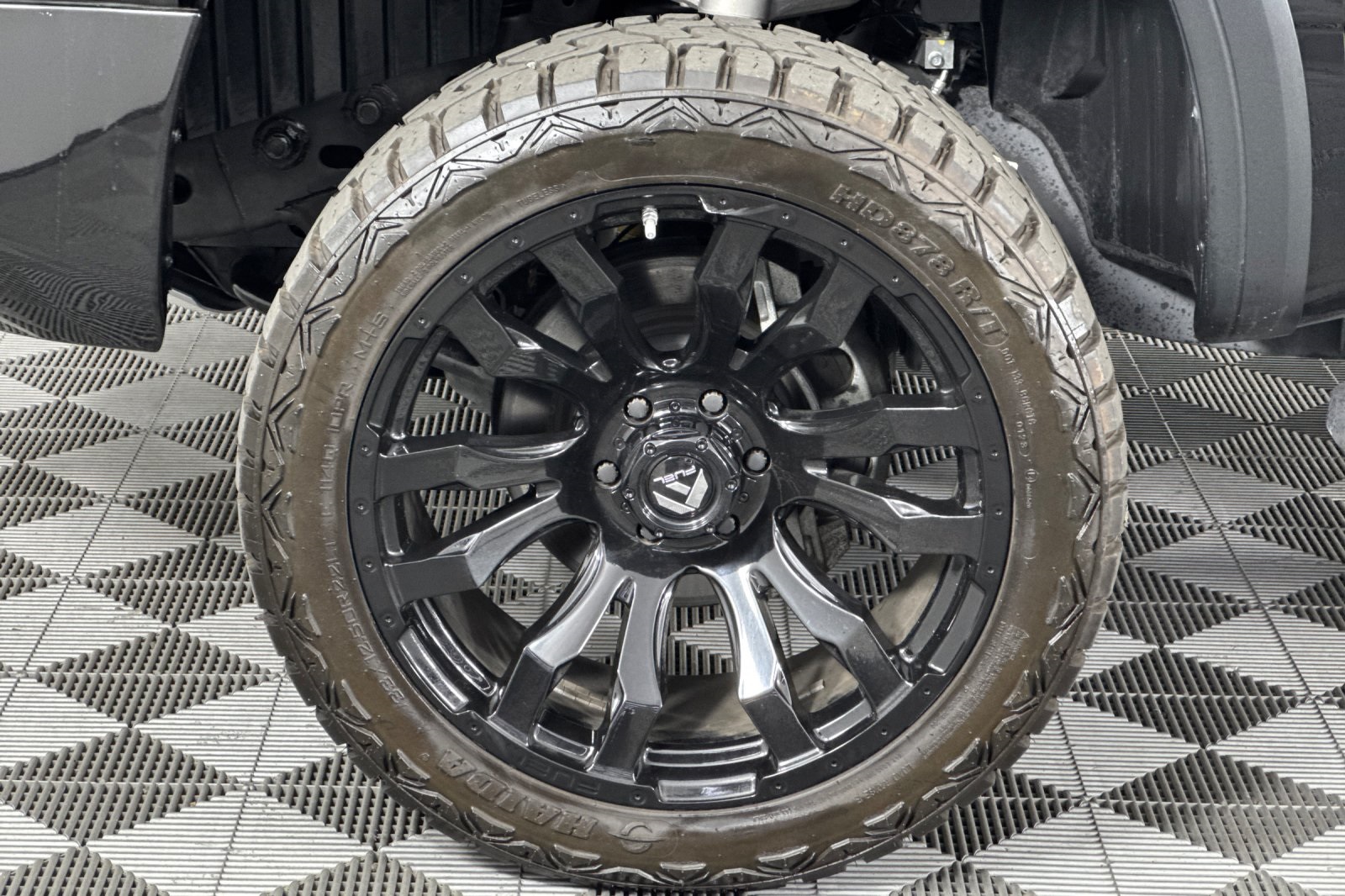 2023 Nissan Titan PRO-4X photo 24