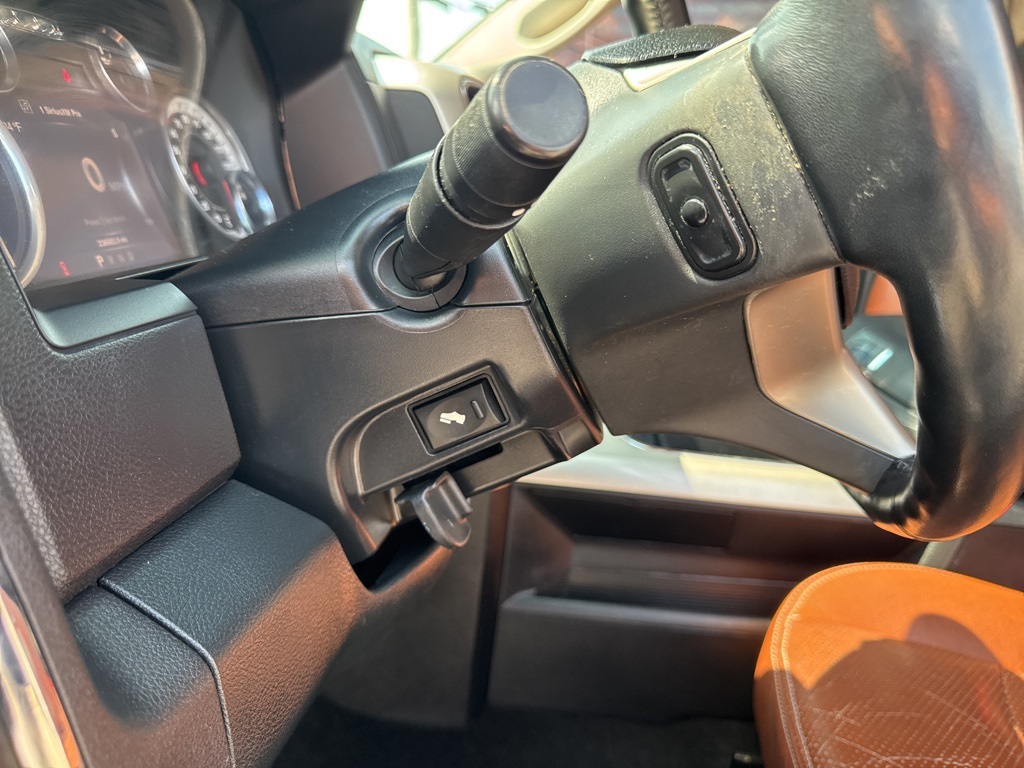 2016 Ram 1500 Laramie photo 43