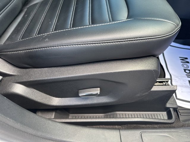 2019 Ford Edge SEL photo 10