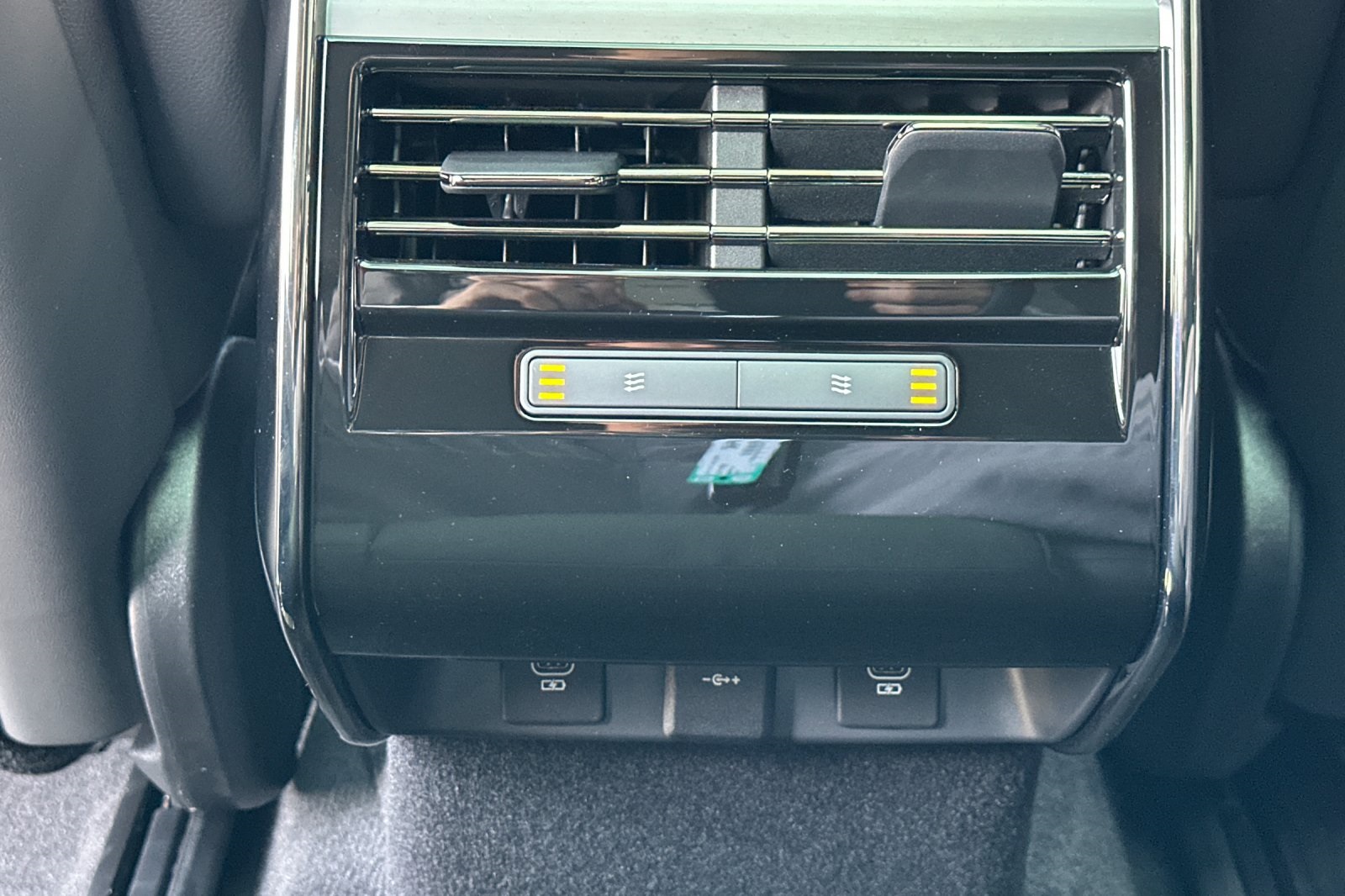 2025 Land Rover Range Rover Sport P360 S photo 12