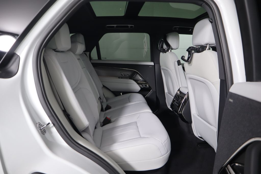2025 Land Rover Range Rover Sport P360 S photo 20