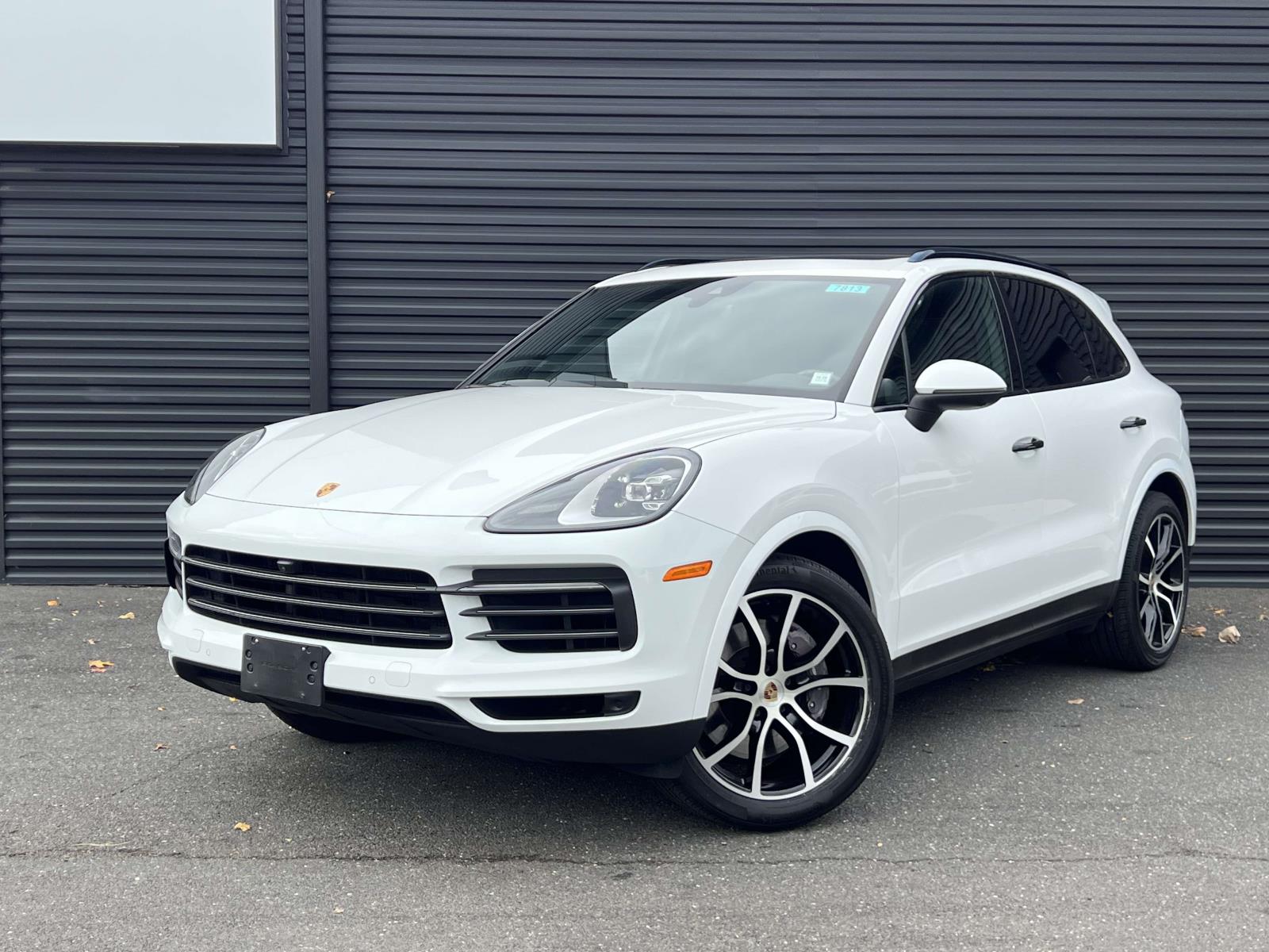 2023 Porsche Cayenne Base's photo
