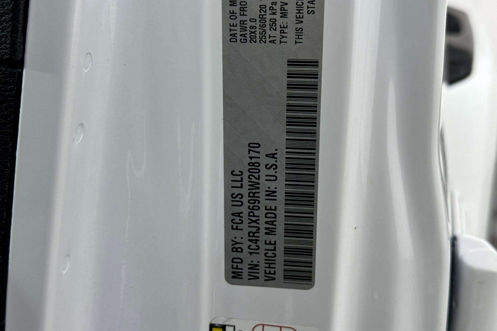 2024 Jeep Wrangler Sahara 4xe photo 28