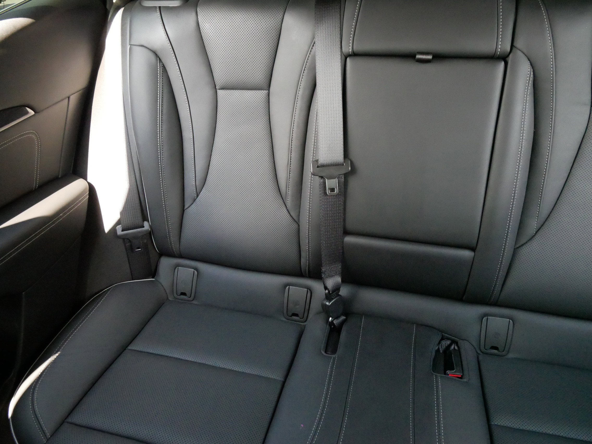 2021 Buick Envision Essence photo 12