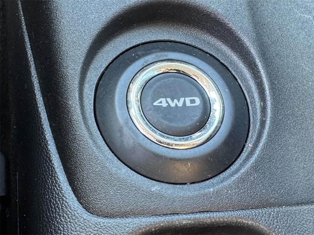 2015 Mitsubishi Outlander Sport ES photo 4