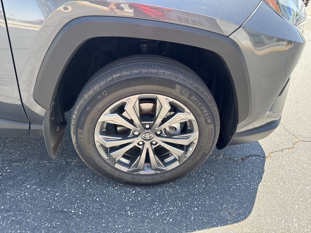 2022 Toyota RAV4 Hybrid Limited photo 17