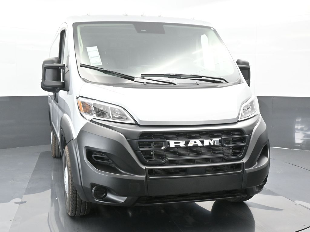 2025 Ram ProMaster 1500 Tradesman photo 3
