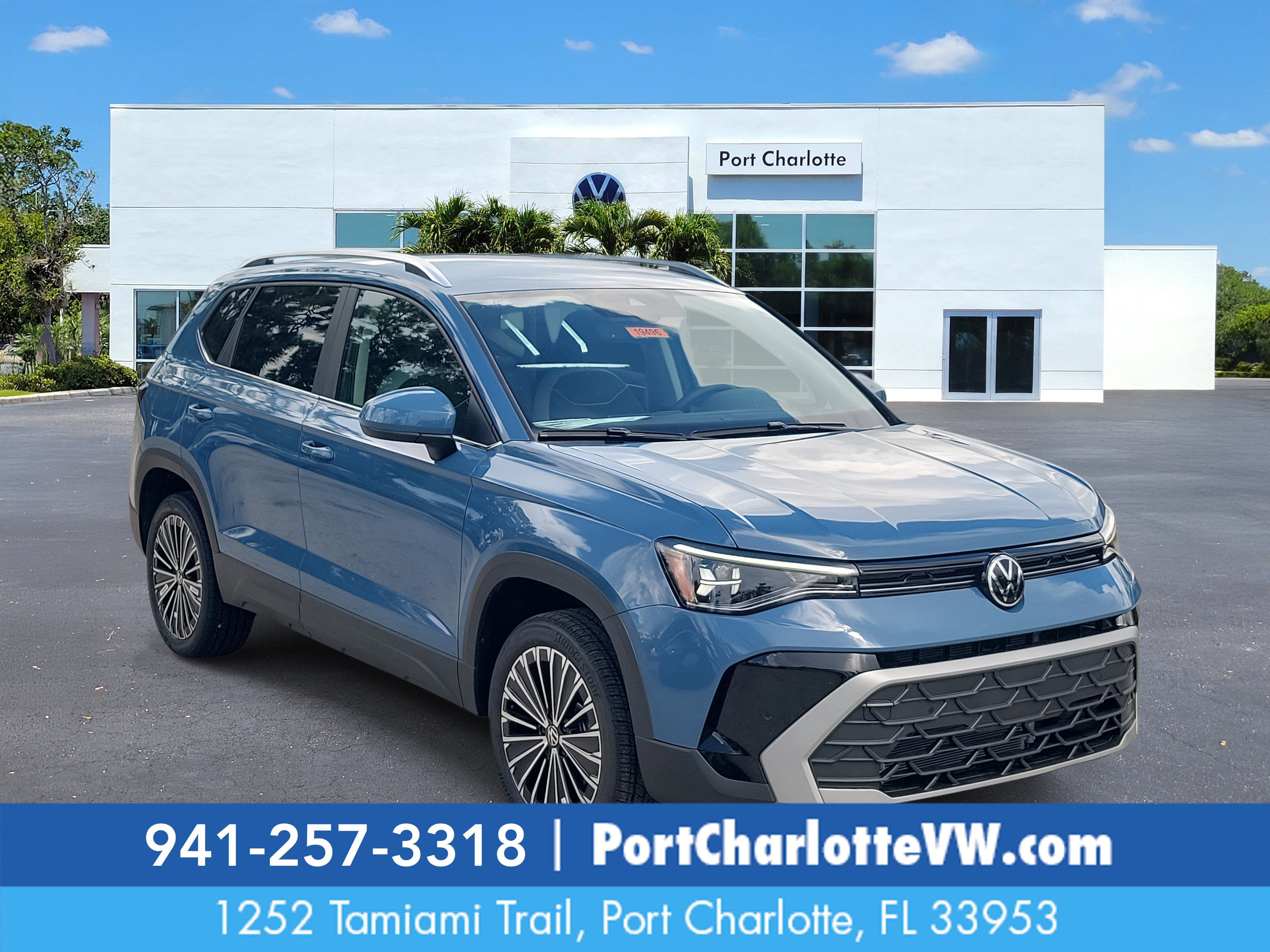 2025 Volkswagen Taos SE's photo