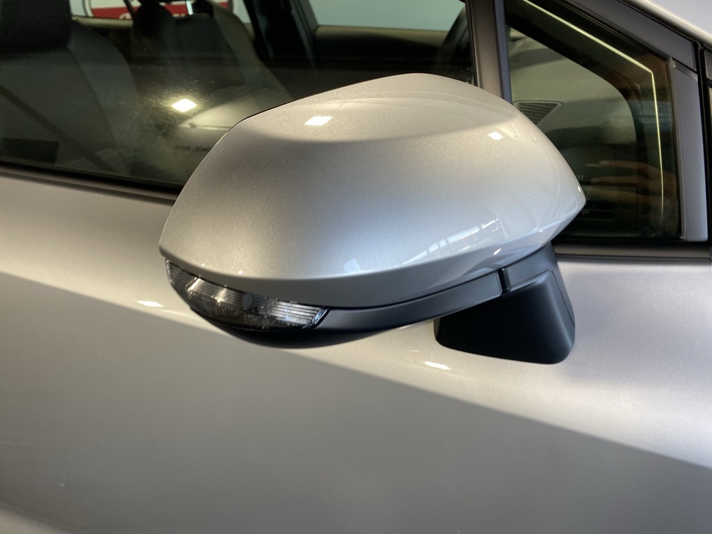2025 Toyota Corolla XSE photo 7