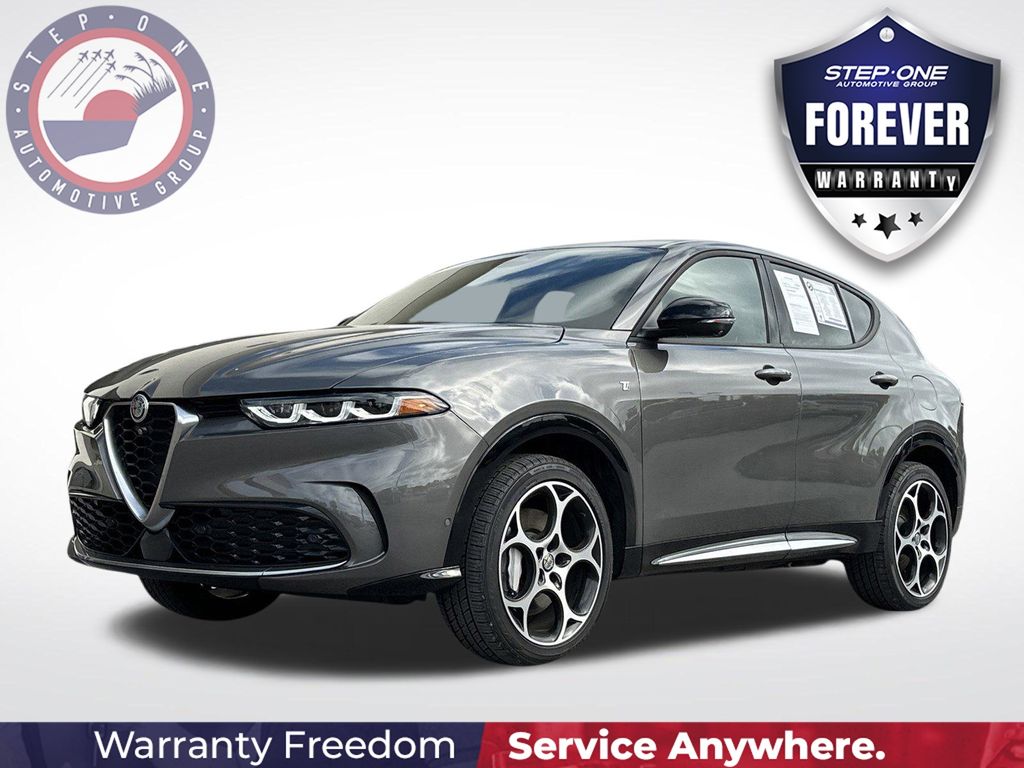 2024 Alfa Romeo Tonale Ti's photo