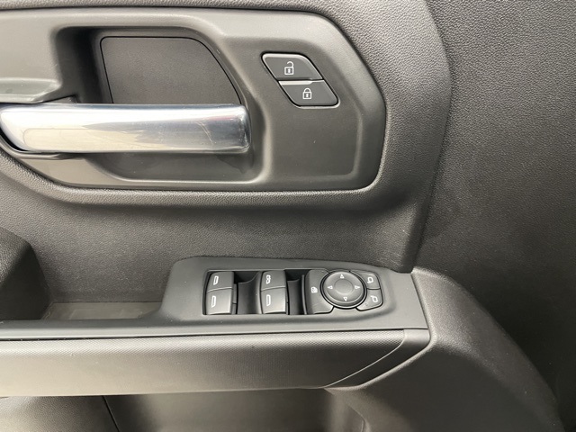 2023 Chevrolet Silverado 1500 photo 4