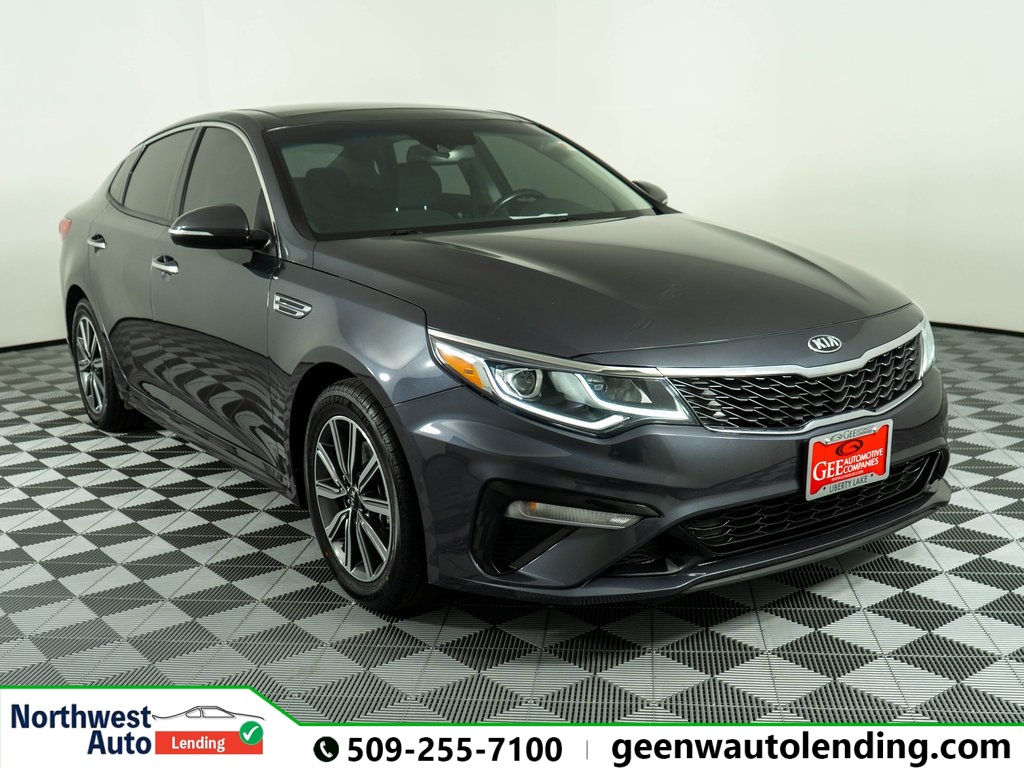 2019 Kia Optima LX's photo