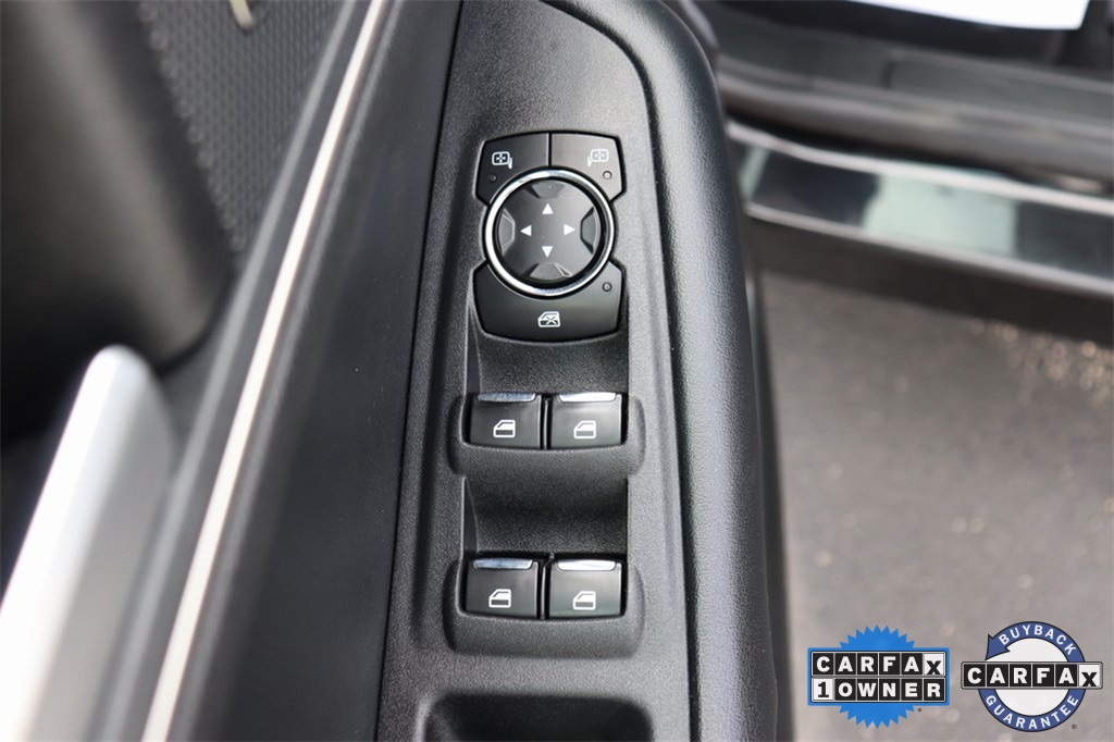 2023 Ford Edge SEL photo 17
