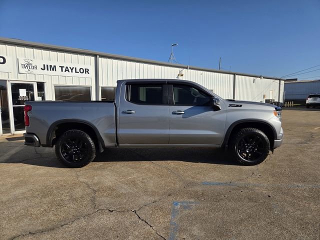 2023 Chevrolet Silverado 1500 RST photo 3