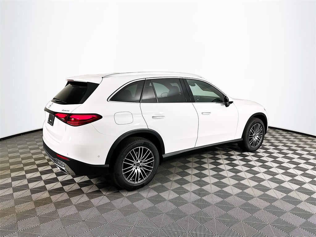 2026 Mercedes Benz GLC 300 4MATIC photo 4