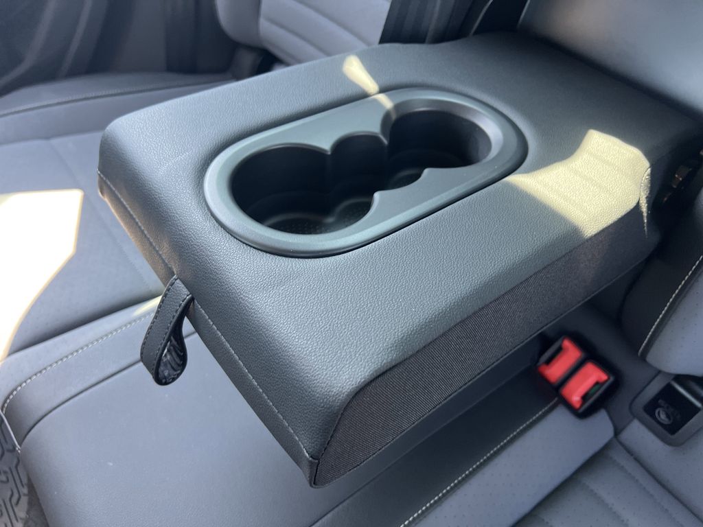 2025 Volkswagen Jetta 1.5T SE photo 3