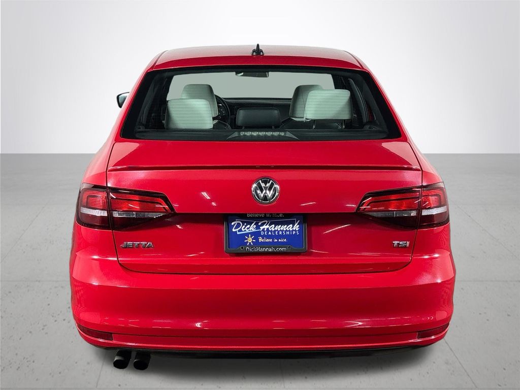 2016 Volkswagen Jetta 1.8T Sport photo 7
