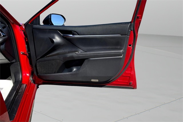 2022 Toyota Camry XSE photo 22